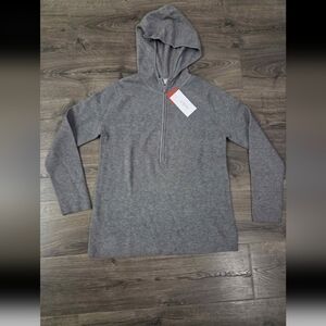 Womens maternity hooded nursing sweater size M NWT